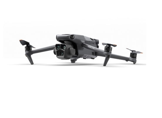 DJI Mavic 3 Pro (with screen remote control)
